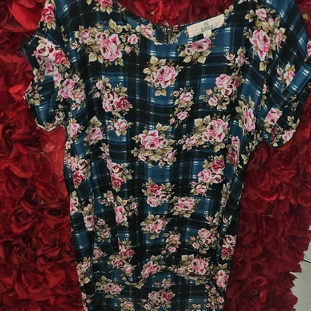 Pink Republic Teal & Pink Floral Hi Lo Top Size Large Like New
